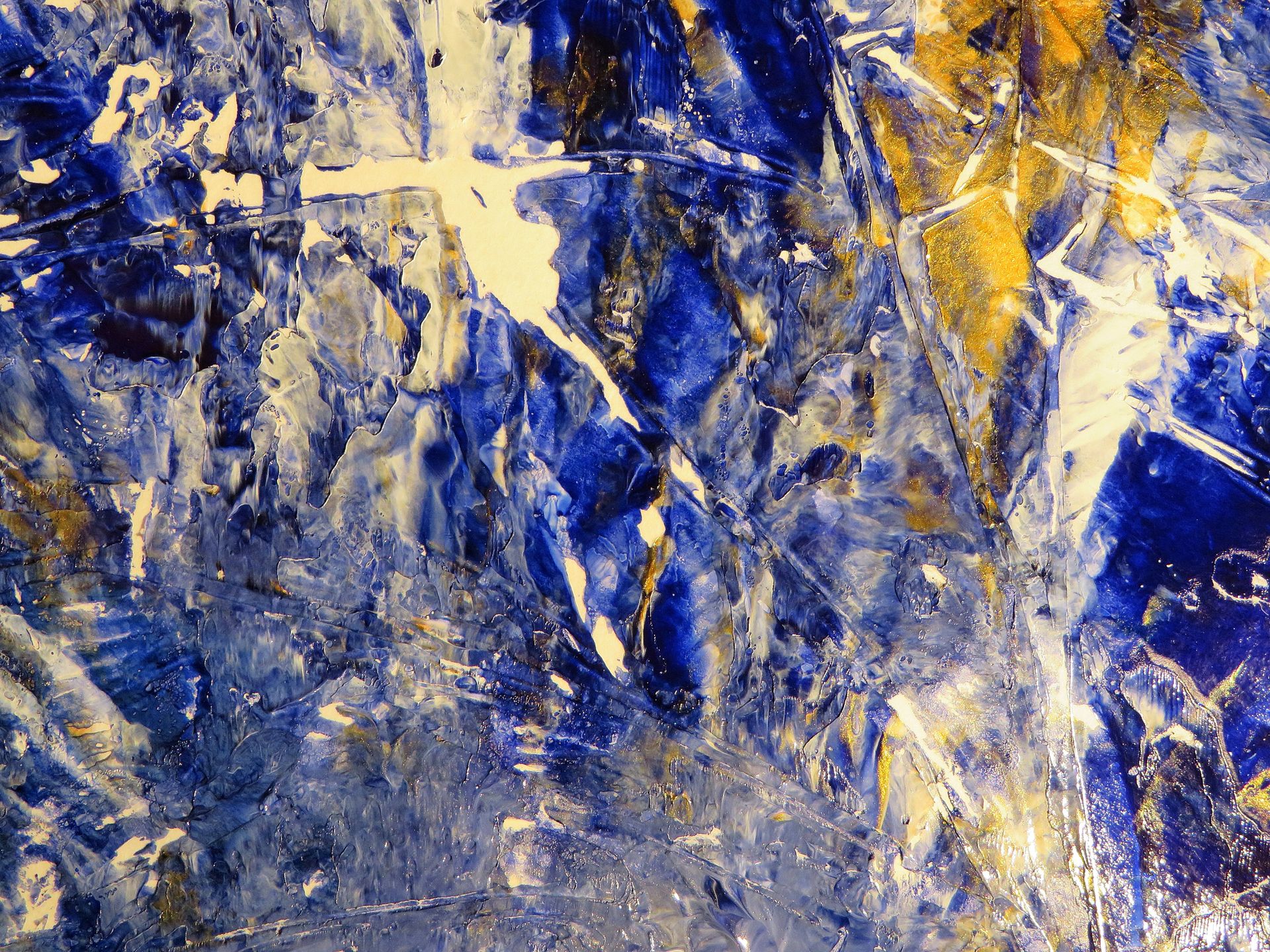 Deep blue lapis lazuli stone streaked with gold, representing lapis lazuli meaning and healing properties